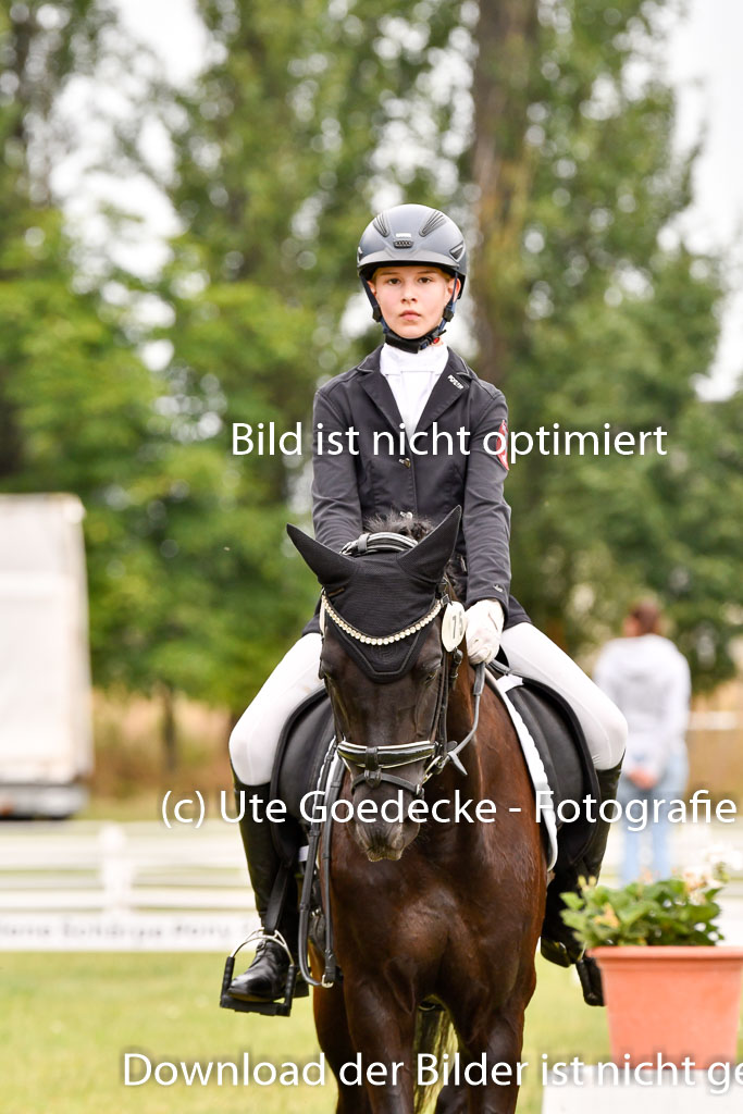 Goldene Schärpe Ponys in Hohenberg Krusemark 2024 | 12072024 Dressur _0658 