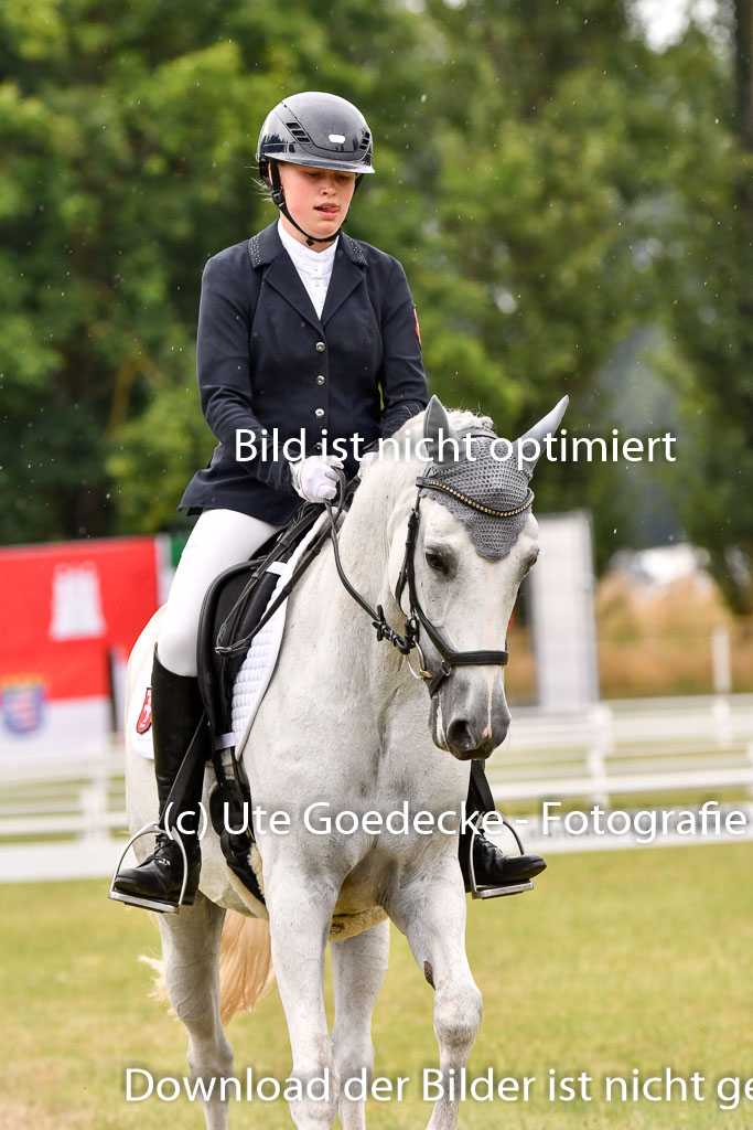 Goldene Schärpe Ponys in Hohenberg Krusemark 2024 | 12072024 Dressur _1141 