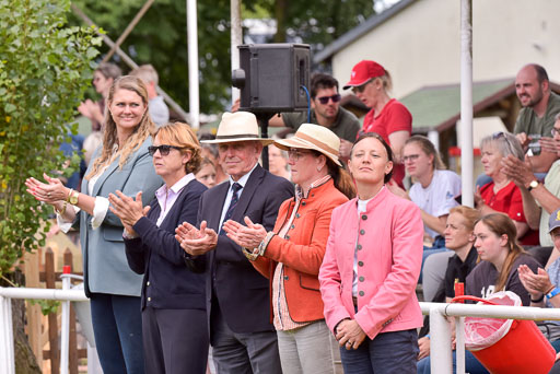 Goldene Schärpe Ponys in Hohenberg Krusemark 2024 | 14072024 Ehrungen_066 