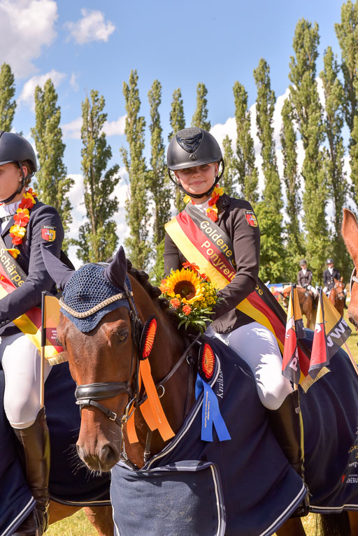 Goldene Schärpe Ponys in Hohenberg Krusemark 2024 | 14072024 Ehrungen_223 