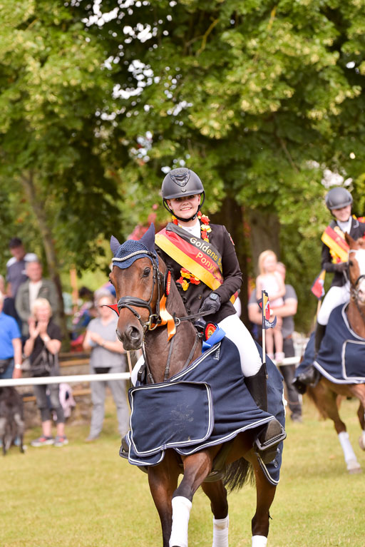 Goldene Schärpe Ponys in Hohenberg Krusemark 2024 | 14072024 Ehrungen_309 
