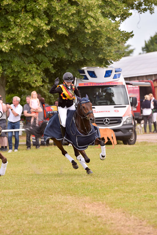 Goldene Schärpe Ponys in Hohenberg Krusemark 2024 | 14072024 Ehrungen_331 