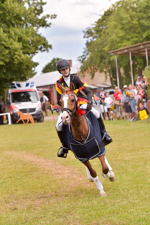Goldene Schärpe Ponys in Hohenberg Krusemark 2024 | 14072024 Ehrungen_339 