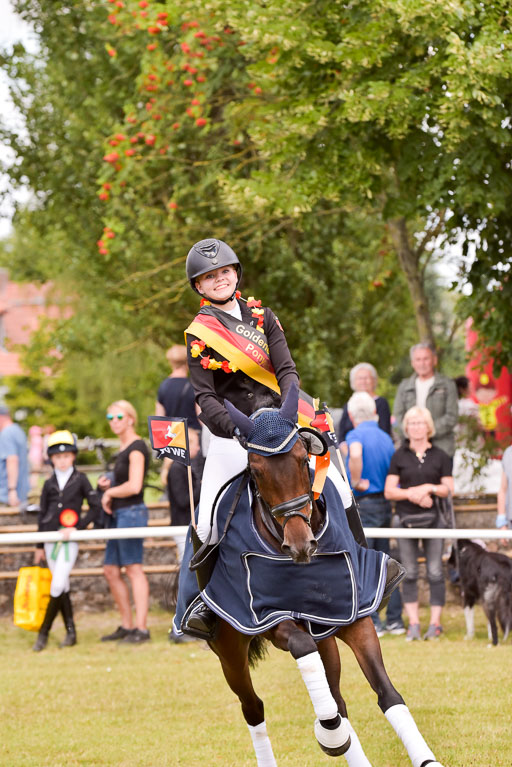 Goldene Schärpe Ponys in Hohenberg Krusemark 2024 | 14072024 Ehrungen_342 