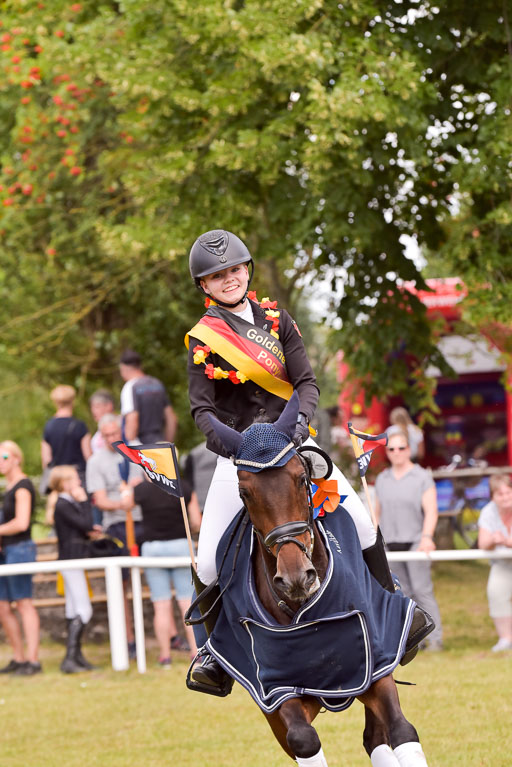 Goldene Schärpe Ponys in Hohenberg Krusemark 2024 | 14072024 Ehrungen_343 
