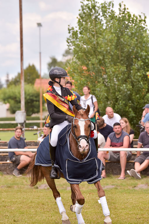 Goldene Schärpe Ponys in Hohenberg Krusemark 2024 | 14072024 Ehrungen_345 