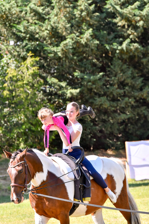 Goldene Schärpe Ponys in Hohenberg Krusemark 2024 | 14072024 Ehrungen_373 