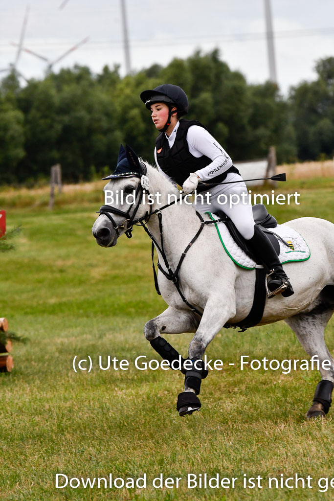 Goldene Schärpe Ponys in Hohenberg Krusemark 2024 | 13072024 Gelände 1 Abt_045