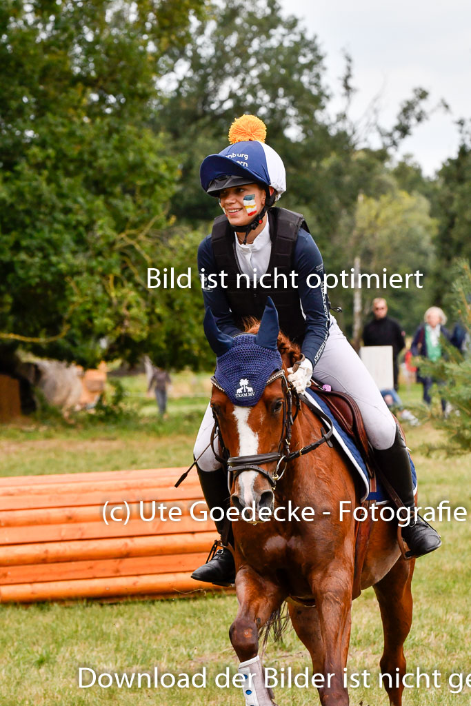 Goldene Schärpe Ponys in Hohenberg Krusemark 2024 | 13072024 Gelände 1 Abt_869 