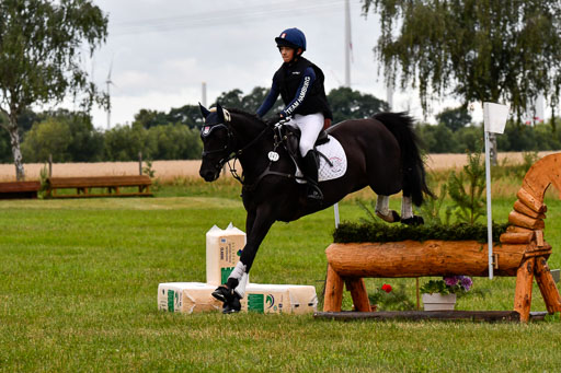 Goldene Schärpe Ponys in Hohenberg Krusemark 2024 | 13072024 Gelände 1 Abt_004 