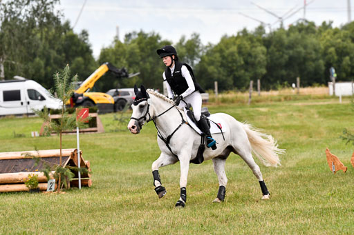 Goldene Schärpe Ponys in Hohenberg Krusemark 2024 | 13072024 Gelände 1 Abt_061 