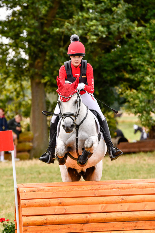 Goldene Schärpe Ponys in Hohenberg Krusemark 2024 | 13072024 Gelände 1 Abt_155 