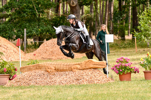 Goldene Schärpe Ponys in Hohenberg Krusemark 2024 | 13072024 Gelände 1 Abt_267 