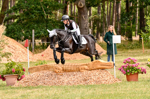 Goldene Schärpe Ponys in Hohenberg Krusemark 2024 | 13072024 Gelände 1 Abt_268 