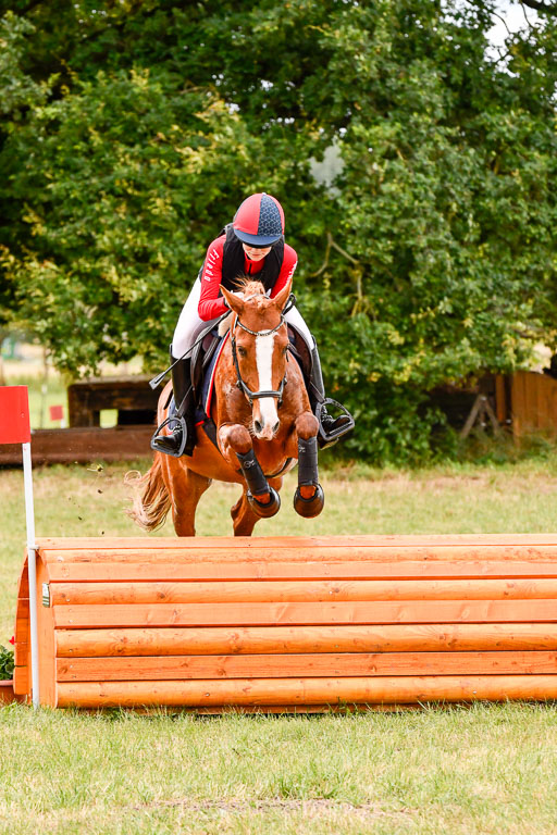 Goldene Schärpe Ponys in Hohenberg Krusemark 2024 | 13072024 Gelände 1 Abt_307 