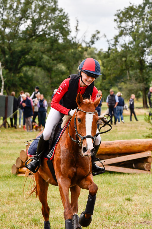 Goldene Schärpe Ponys in Hohenberg Krusemark 2024 | 13072024 Gelände 1 Abt_310 