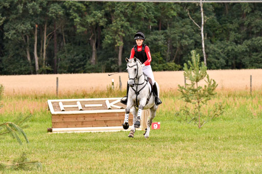 Goldene Schärpe Ponys in Hohenberg Krusemark 2024 | 13072024 Gelände 1 Abt_460 