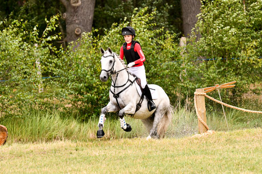 Goldene Schärpe Ponys in Hohenberg Krusemark 2024 | 13072024 Gelände 1 Abt_465 