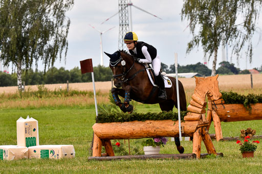 Goldene Schärpe Ponys in Hohenberg Krusemark 2024 | 13072024 Gelände 1 Abt_578 
