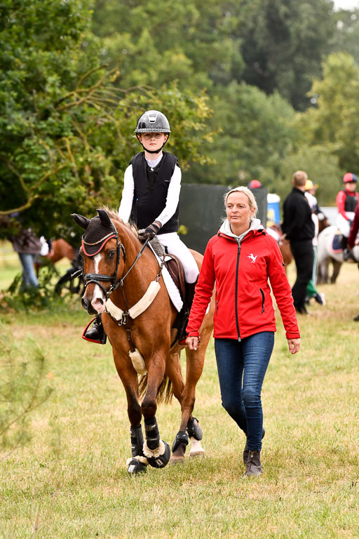 Goldene Schärpe Ponys in Hohenberg Krusemark 2024 | 13072024 Gelände 1 Abt_606 