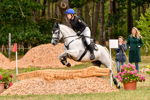 Goldene Schärpe Ponys in Hohenberg Krusemark 2024 | 13072024 Gelände 1 Abt_823 