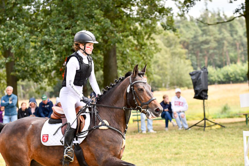 Goldene Schärpe Ponys in Hohenberg Krusemark 2024 | 13072024 Gelände 1 Abt_974 