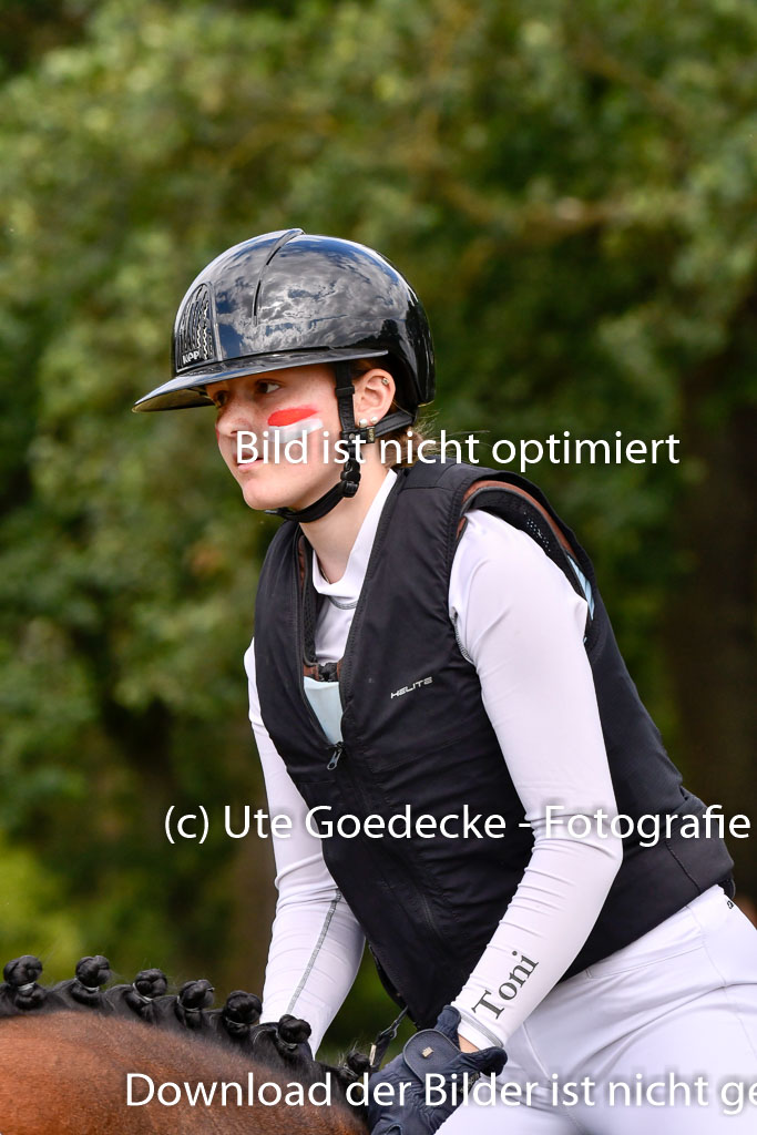 Goldene Schärpe Ponys in Hohenberg Krusemark 2024 | 13072024 Gelände_493