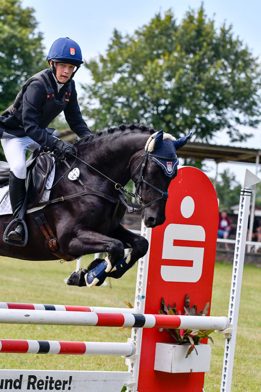 Goldene Schärpe Ponys in Hohenberg Krusemark 2024 | 14072024 Springen 1 Abt_006 