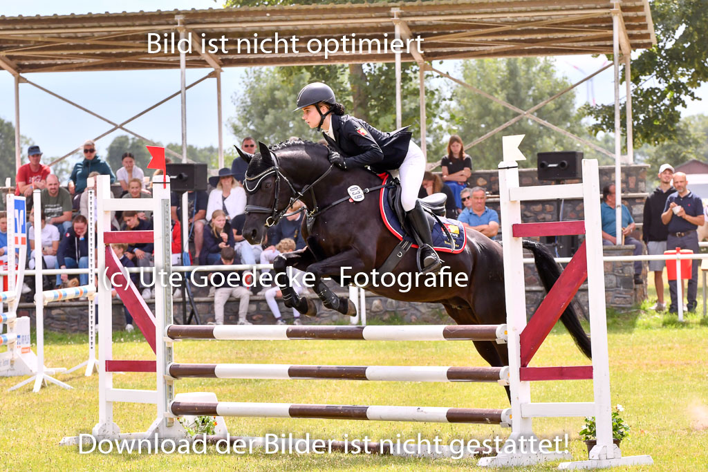 Goldene Schärpe Ponys in Hohenberg Krusemark 2024 | 14072024 Springen 2Abt_196 