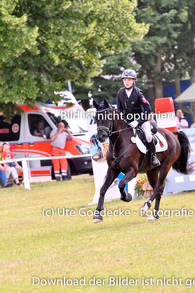 Goldene Schärpe Ponys in Hohenberg Krusemark 2024 | 14072024 Springen 2Abt_255 