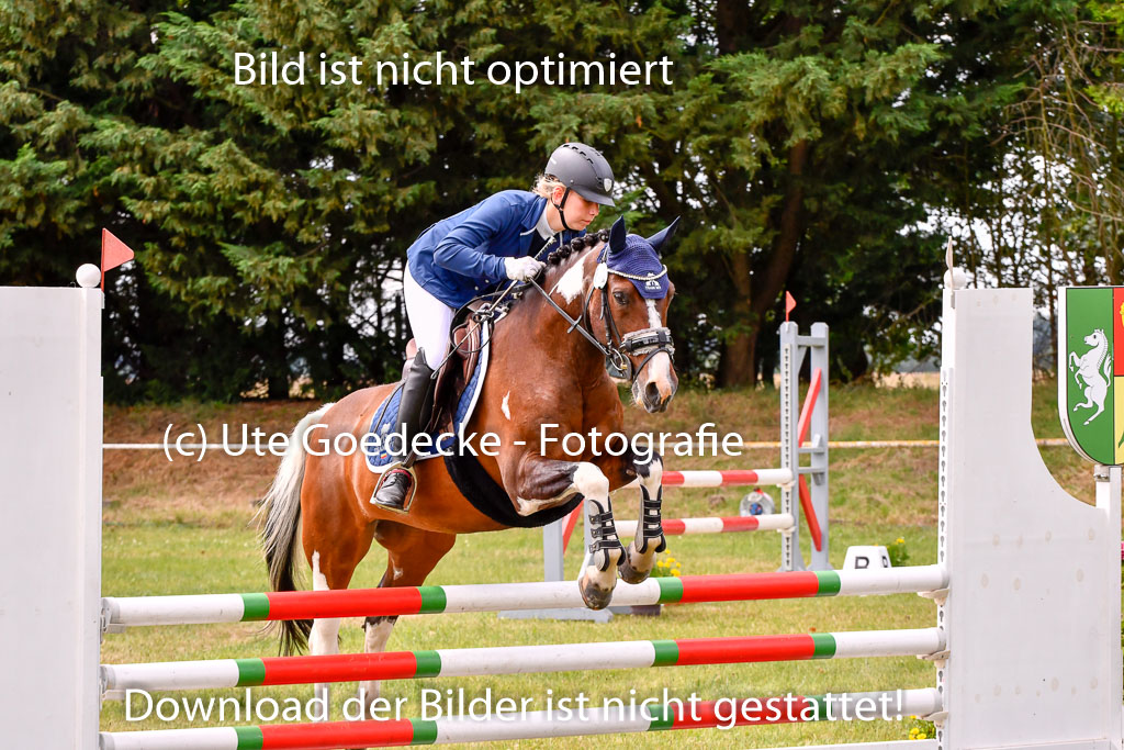 Goldene Schärpe Ponys in Hohenberg Krusemark 2024 | 14072024 Springen 2Abt_261 