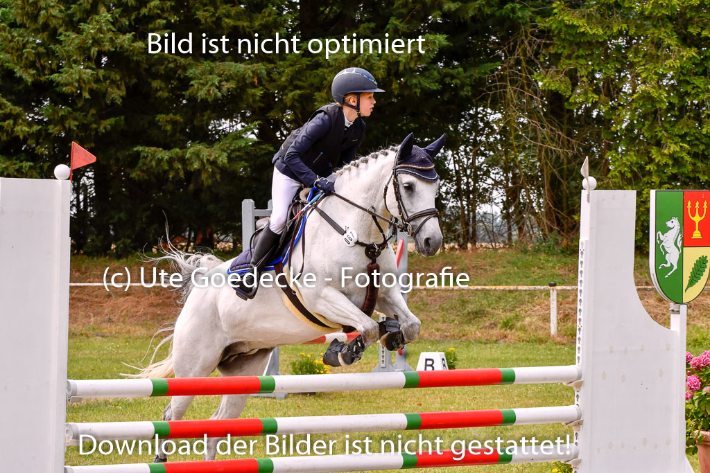 Goldene Schärpe Ponys in Hohenberg Krusemark 2024 | 14072024 Springen 2Abt_302 