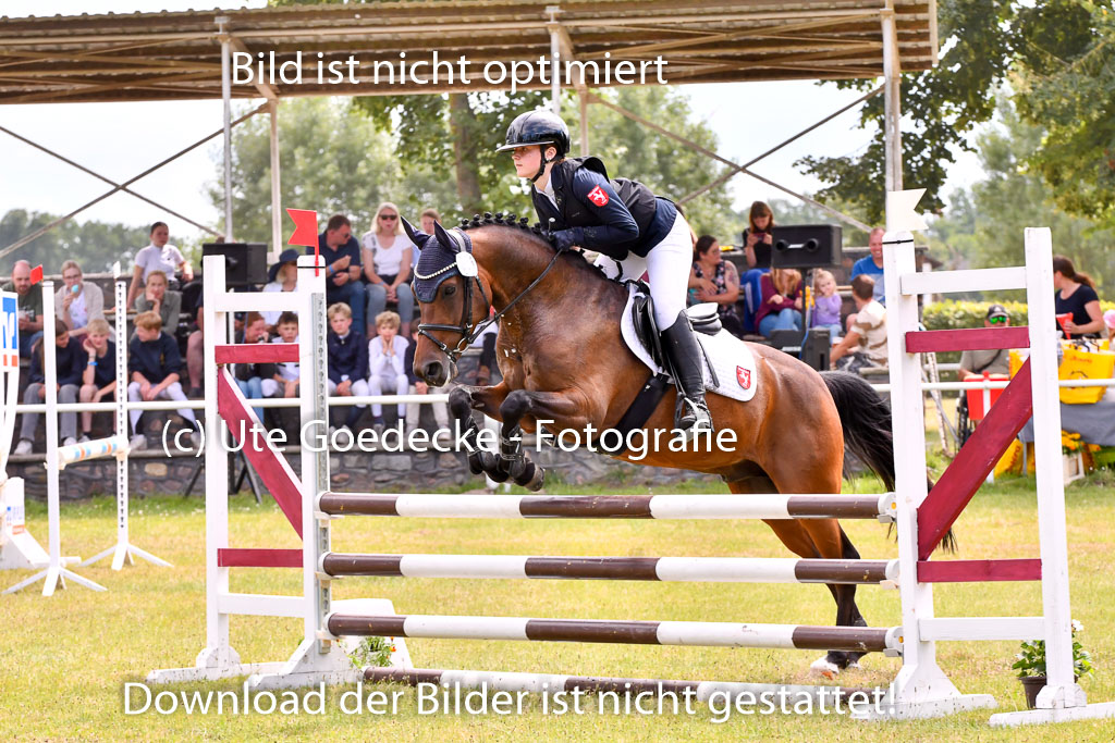 Goldene Schärpe Ponys in Hohenberg Krusemark 2024 | 14072024 Springen 2Abt_383 