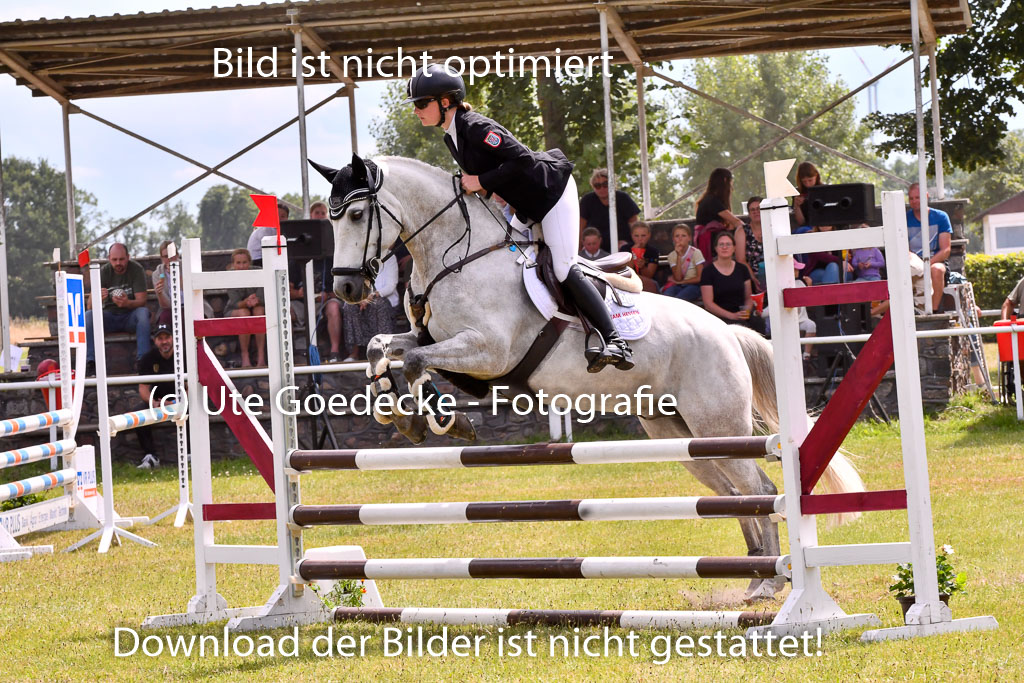 Goldene Schärpe Ponys in Hohenberg Krusemark 2024 | 14072024 Springen 2Abt_396 