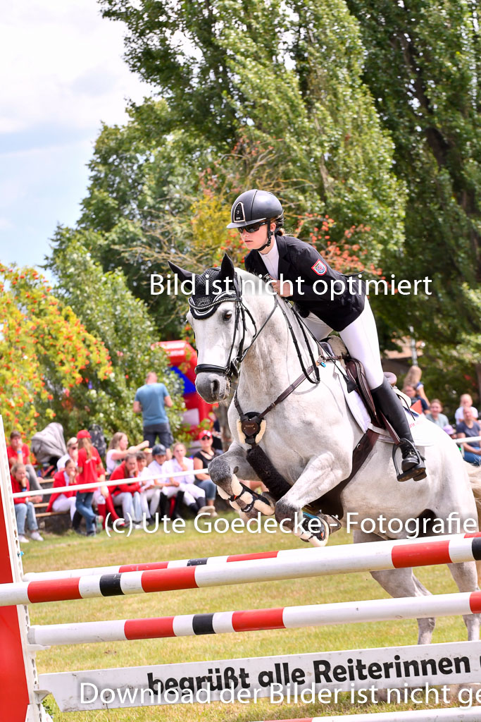 Goldene Schärpe Ponys in Hohenberg Krusemark 2024 | 14072024 Springen 2Abt_403 