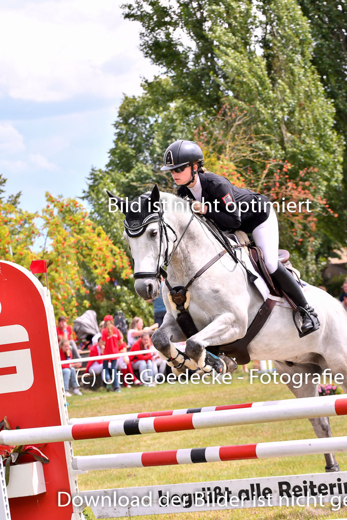 Goldene Schärpe Ponys in Hohenberg Krusemark 2024 | 14072024 Springen 2Abt_404 