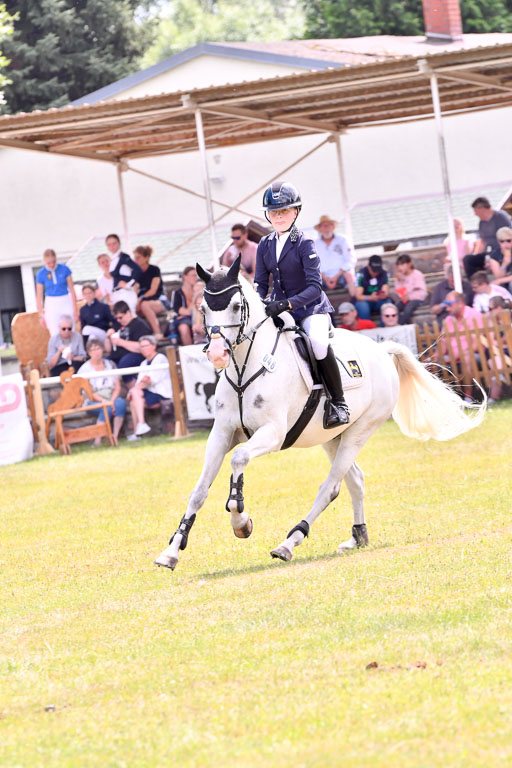 Goldene Schärpe Ponys in Hohenberg Krusemark 2024 | 14072024 Springen 2Abt_103 