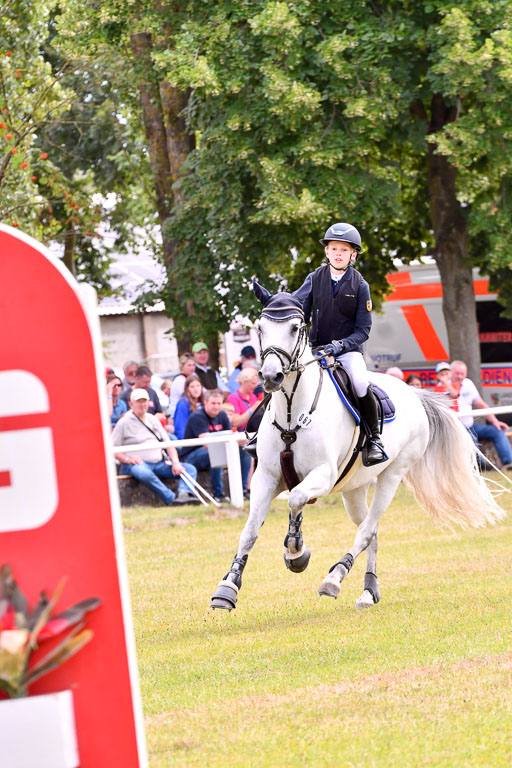 Goldene Schärpe Ponys in Hohenberg Krusemark 2024 | 14072024 Springen 2Abt_307 