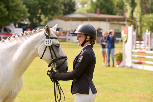 Goldene Schärpe Ponys in Hohenberg Krusemark 2024 | 14072024 Vormustern_411 