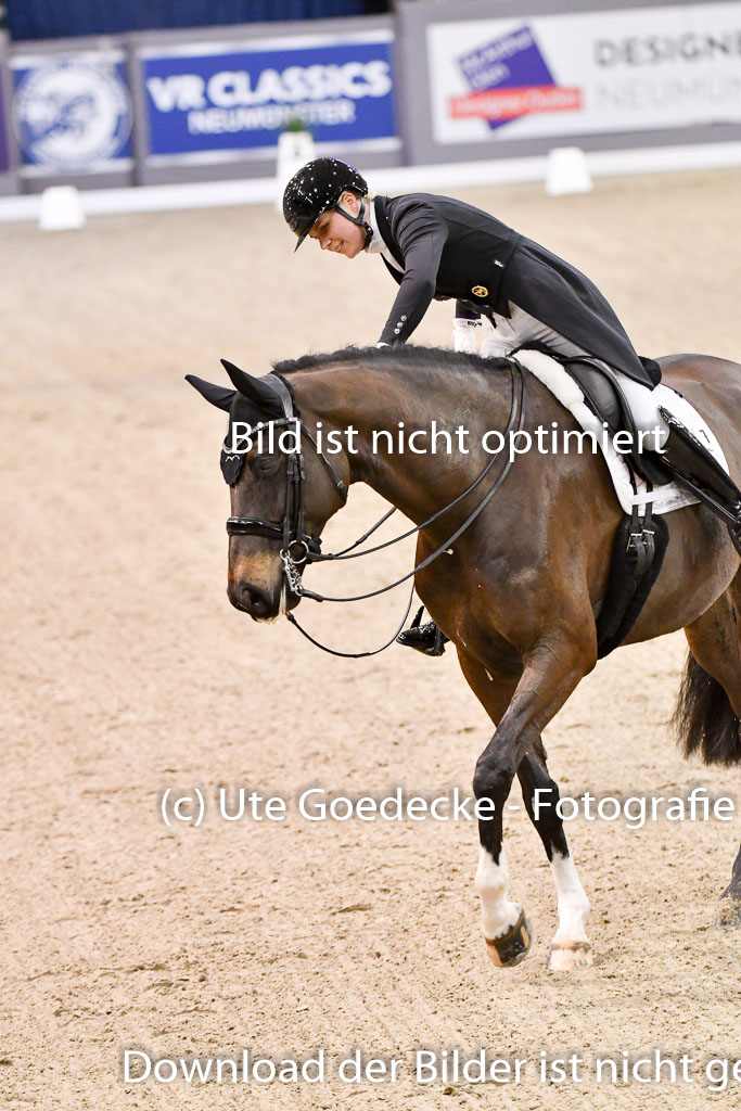 VR Classics Neumünster 2024 | Juliane Brunkhorst - Diamante negro 049
