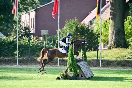 Bundesnachwuchschampionat Vielseitigkeit 2025 | Pony Gelände 100825 _221 