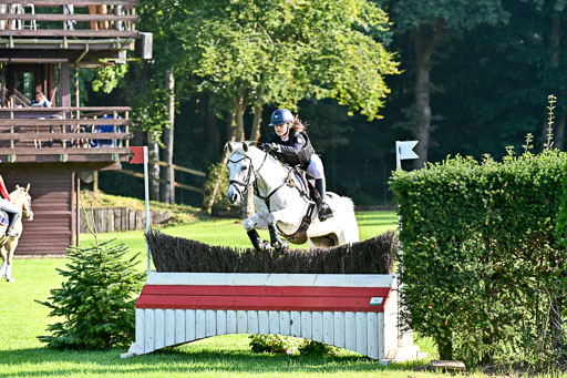 Bundesnachwuchschampionat Vielseitigkeit 2025 | Pony Gelände 100825 _276 