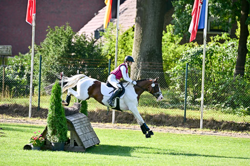 Bundesnachwuchschampionat Vielseitigkeit 2025 | Pony Gelände 100825 _441 