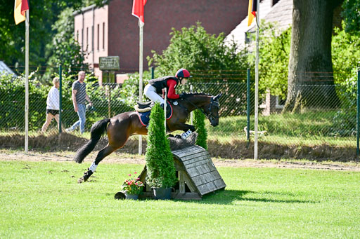 Bundesnachwuchschampionat Vielseitigkeit 2025 | Pony Gelände 100825 _706 