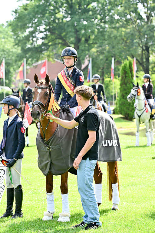 Bundesnachwuchschampionat Vielseitigkeit 2025 | 100825 Siegerehrung Pony _023 
