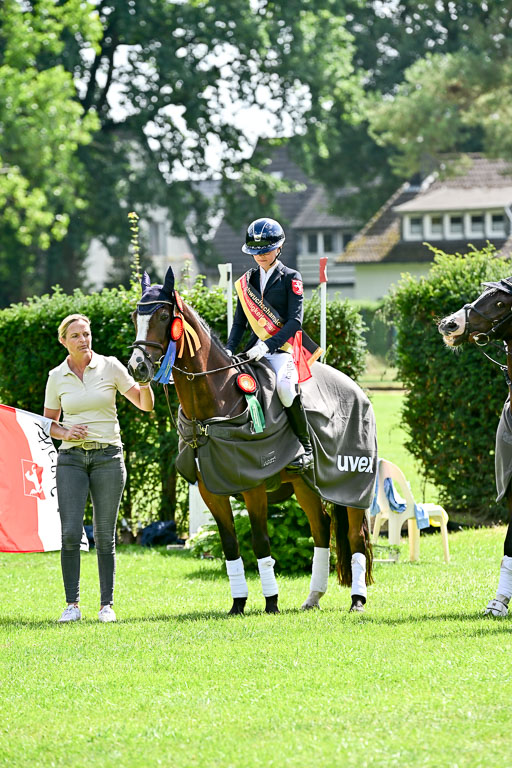 Bundesnachwuchschampionat Vielseitigkeit 2025 | 100825 Siegerehrung Pony _052 
