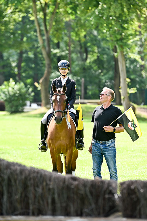 Bundesnachwuchschampionat Vielseitigkeit 2025 | 100825 Siegerehrung Pony _055 