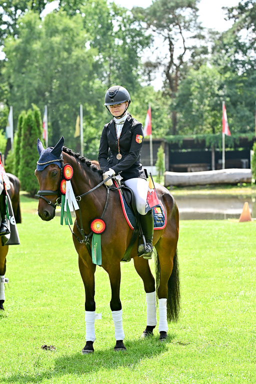 Bundesnachwuchschampionat Vielseitigkeit 2025 | 100825 Siegerehrung Pony _067 