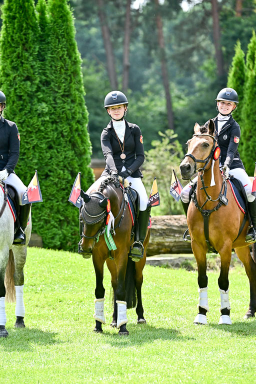 Bundesnachwuchschampionat Vielseitigkeit 2025 | 100825 Siegerehrung Pony _089 
