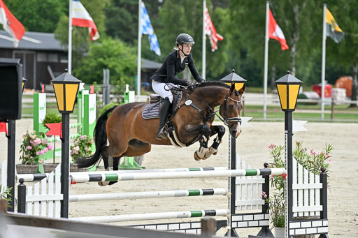  | 29062025 Springen CCI2 L _300 